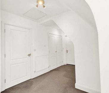 Middle Mead, Cirencester, Gloucestershire, GL7 - Photo 3
