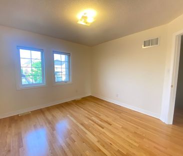 For Lease - 73 Mary Ellen Baker Crescent, Vaughan, Ontario - Photo 6