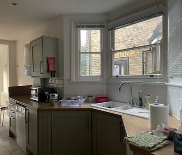 House to rent - Photo 5