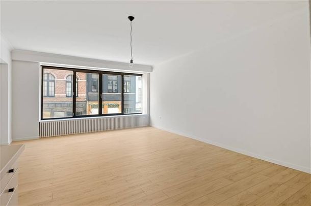 Appartement te huur - Photo 1