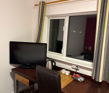 Room 213, SimplyStay Lincoln Road, Skegness, Lincolnshire, PE25 2EA - Photo 5