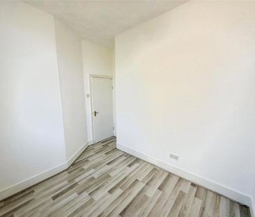 2 bedroom maisonette to rent - Photo 1