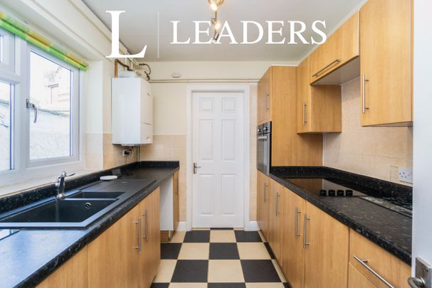 2 bedroom house to rent Cherry Road, CH3 - Photo 1