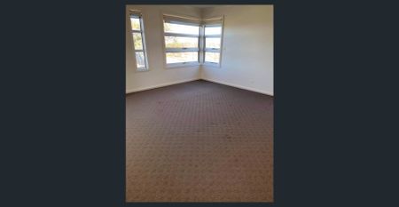 Stylish, Low-Maintenance Living in a Prime Taylors Hill Location! - Photo 2