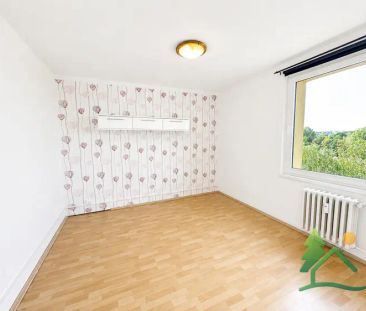 Pronájem bytu 3+1 se dvěma lodžiemi, Pardubice – Nábřeží Závodu míru - Fotografie 2
