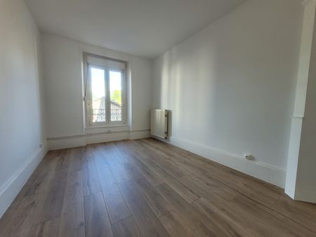 Location Appartement 4 pièces 73m² - Photo 4