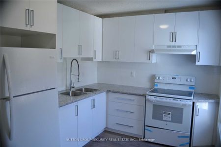 For Lease - 6 Rusholme Park Crescent Unit# Upper, Toronto, Ontario - Photo 3