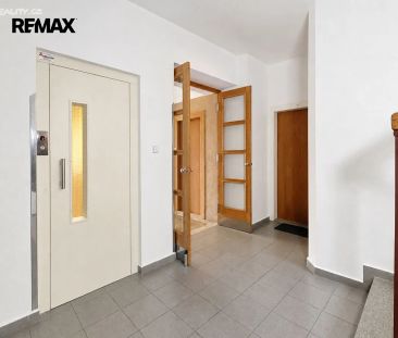 Pronájem bytu 1+1 41 m² - Photo 2