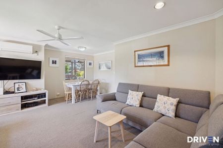 Parkside Family Living with Pool - Photo 3