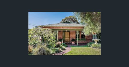 Family Home Ready and Waiting For You ! - Photo 5