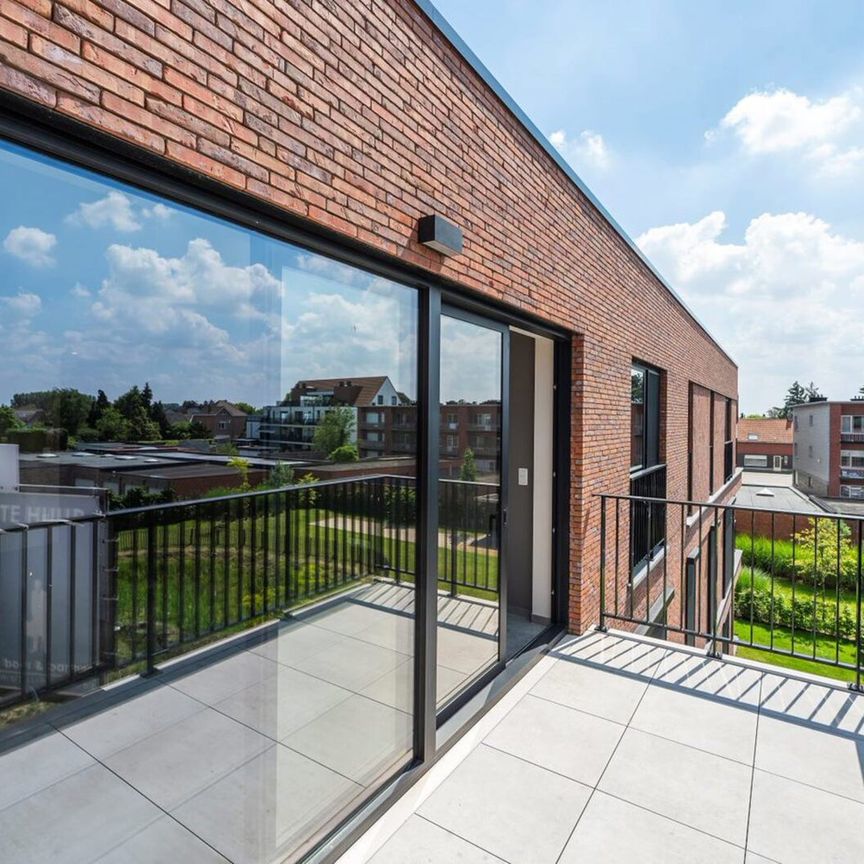 Zeer lichtrijk nieuwbouwappartement met zuidgericht terras - Photo 1