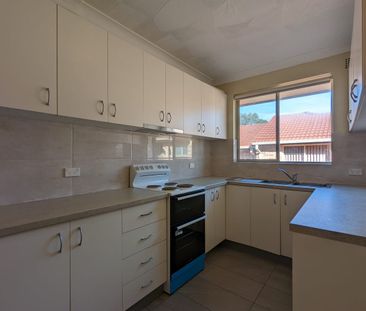 Two Bedroom Apartment with Lock-up Garage - Photo 1