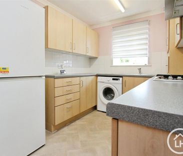 2 bedroom maisonette to rent - Photo 4