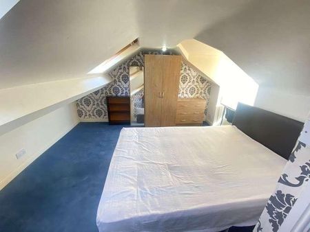 Bedroom House -earlsdon Dont Miss Out, CV5 - Photo 3