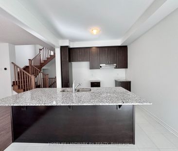 Detached Home For Lease | E8124228 - Photo 4