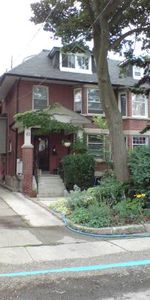 1 bd St. Clair Ave. W. and Oakwood - Photo 4