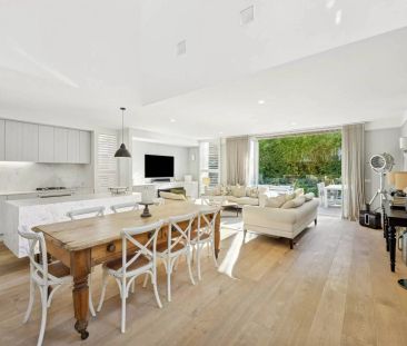 Private oasis in the heart of Double Bay w/ Swimming Pool - FULLY F... - Photo 3