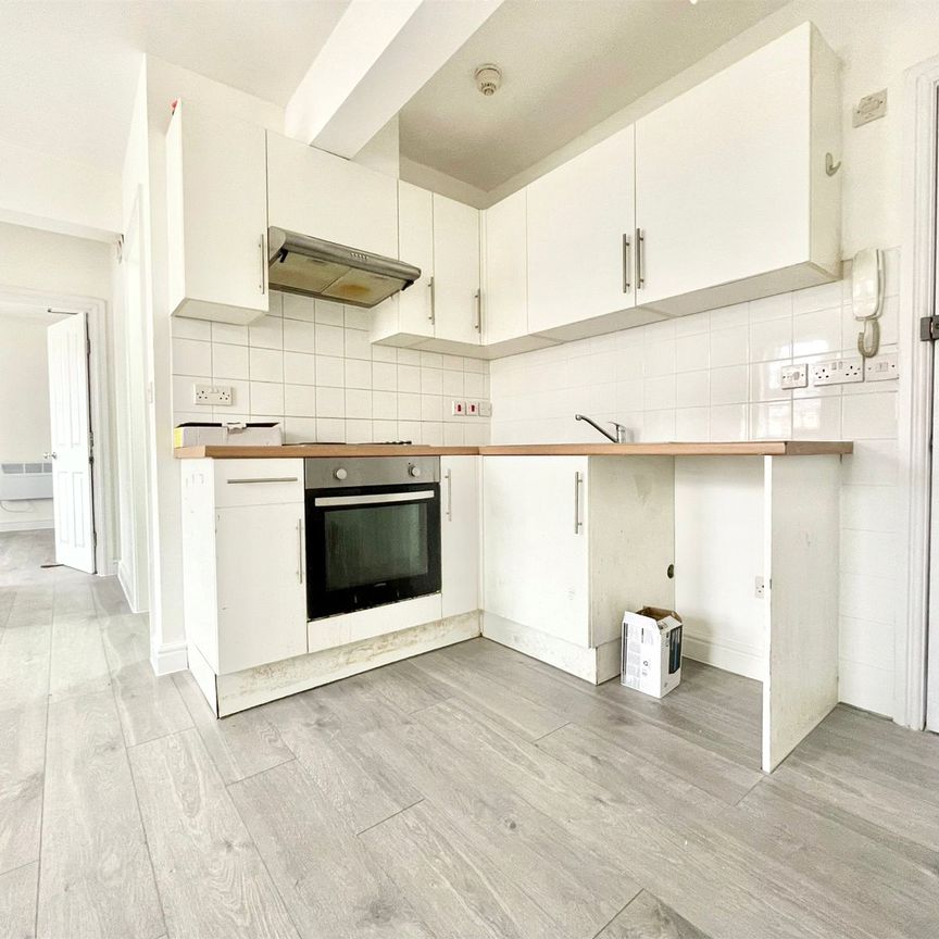 Connaught House, Reading Connaught House, Reading - Photo 2