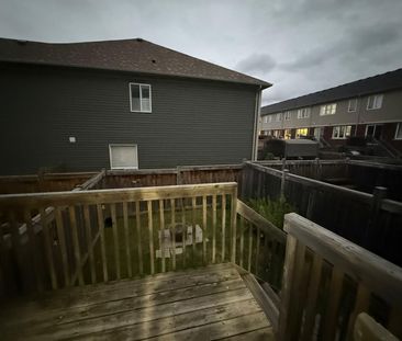 For Lease - 2352 Hill Rise Street, Oshawa, Ontario - Photo 5