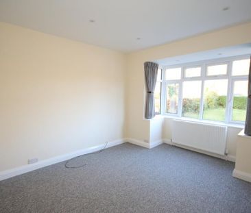 3 bedroom detached house to rent - Photo 2