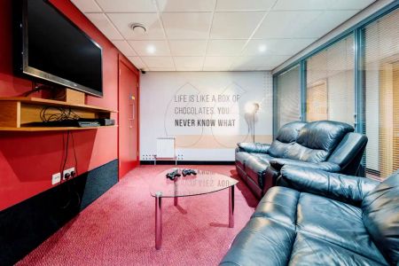Deluxe Plus King Studio - Photo 2