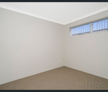10B Kendinup Way, Midvale, WA 6056 - Photo 2