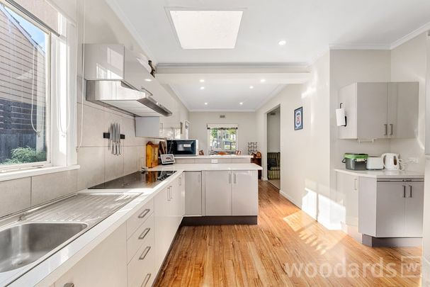 Large Family Home!!! - Photo 1