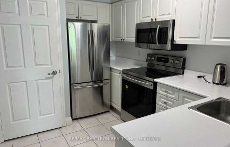 For Lease - 28 Olive Avenue Unit# 301, Toronto, Ontario - Photo 4