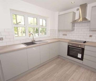 Parkwood Court, Roundhay, LS8 - Photo 6