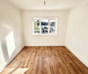 Bitterne Road West - Photo 3