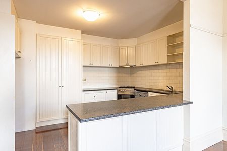 1/330 Smith Street, Collingwood VIC 3066 - Photo 2