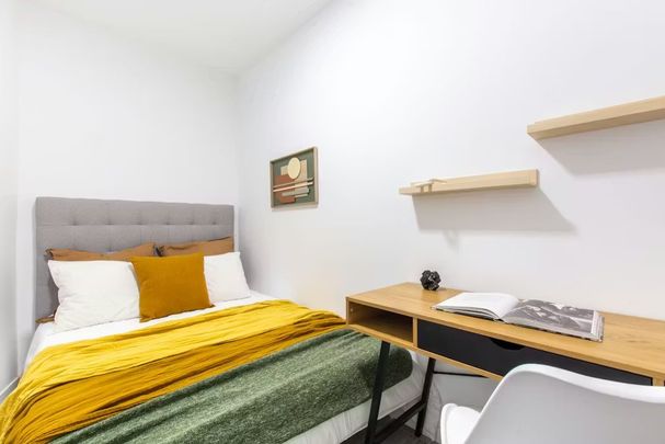 Calle de Tetuán, Madrid, Community of Madrid 28013 - Photo 1