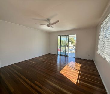 Newly Renovated! - Photo 1