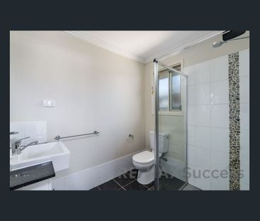 Low-Maintenance Living in a Convenient Newtown Location - Photo 4