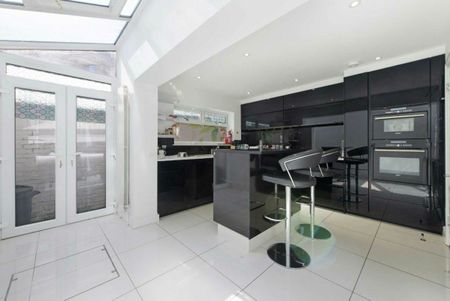 Annandale Road, Chiswick, W4 - Photo 5