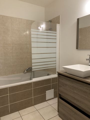 Location Appartement 2 pièces 67m² SARREGUEMINES 57200 - Photo 4