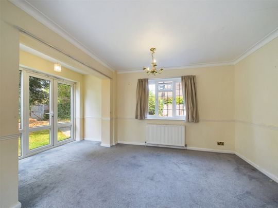 3 bedroom House in Boyn Hill Avenue, Maidenhead - Photo 1