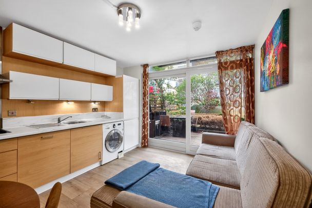 Greenroof Way, London, SE10 0BP - Photo 1