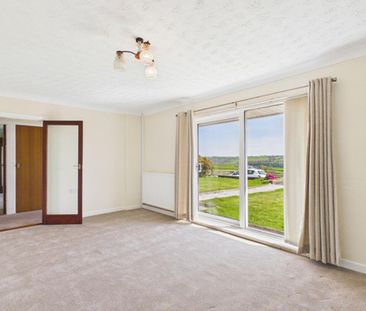 2 bedroom detached bungalow to rent - Photo 1
