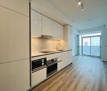 For Lease - 8 Interchange Way Unit# 5307, Vaughan, Ontario - Photo 4