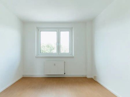 3 Zimmer: Großzügig geschnitten & schöner Balkon - Foto 3