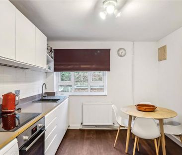 3 bedroom maisonette to rent - Photo 4