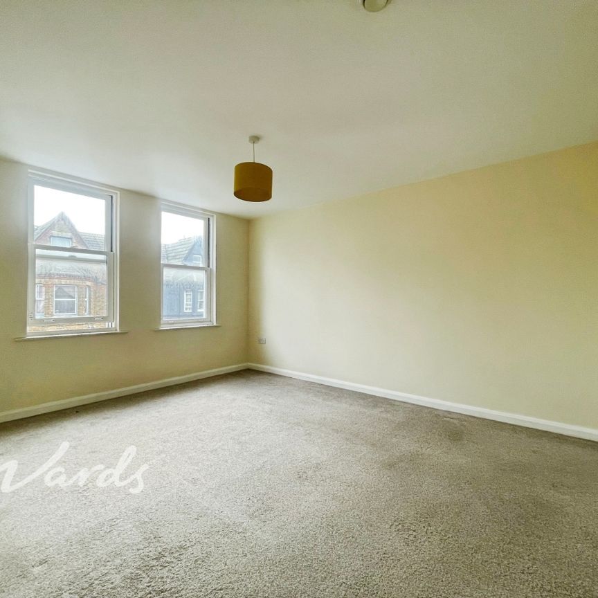 3 bedroom apartment to rent - Photo 1