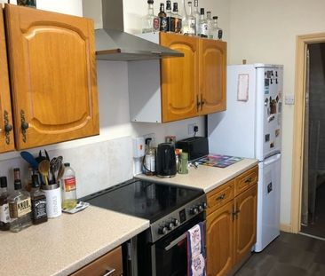 Room in a Shared House, Edward Road, BS4 - Photo 6