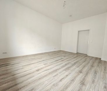 Renovierte Wohnung mit Balkon und Einbauküche - Photo 5