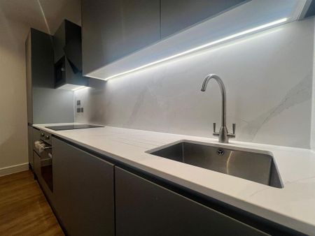 2 bedroom apartment to rent - Photo 4