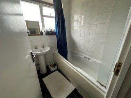 4 bedroom house share to rent - Photo 5