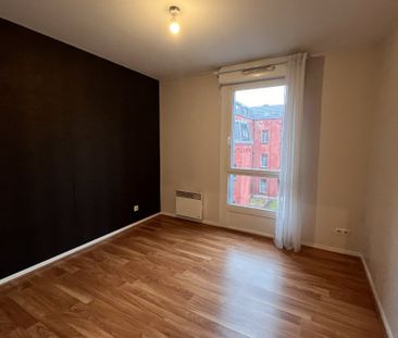 Location Appartement 3 pièces 77m² ROUBAIX 59100 - Photo 5
