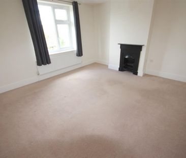 3 Bedroom House - Detached To Let - Photo 5