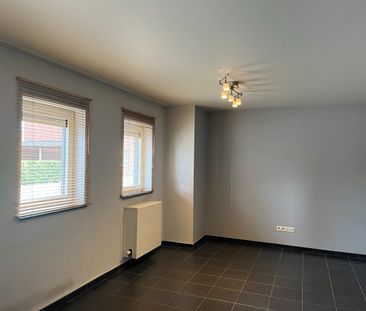 Instapklaar appartement (GLVL) met 1 slpk . Nabij station en centru... - Foto 2